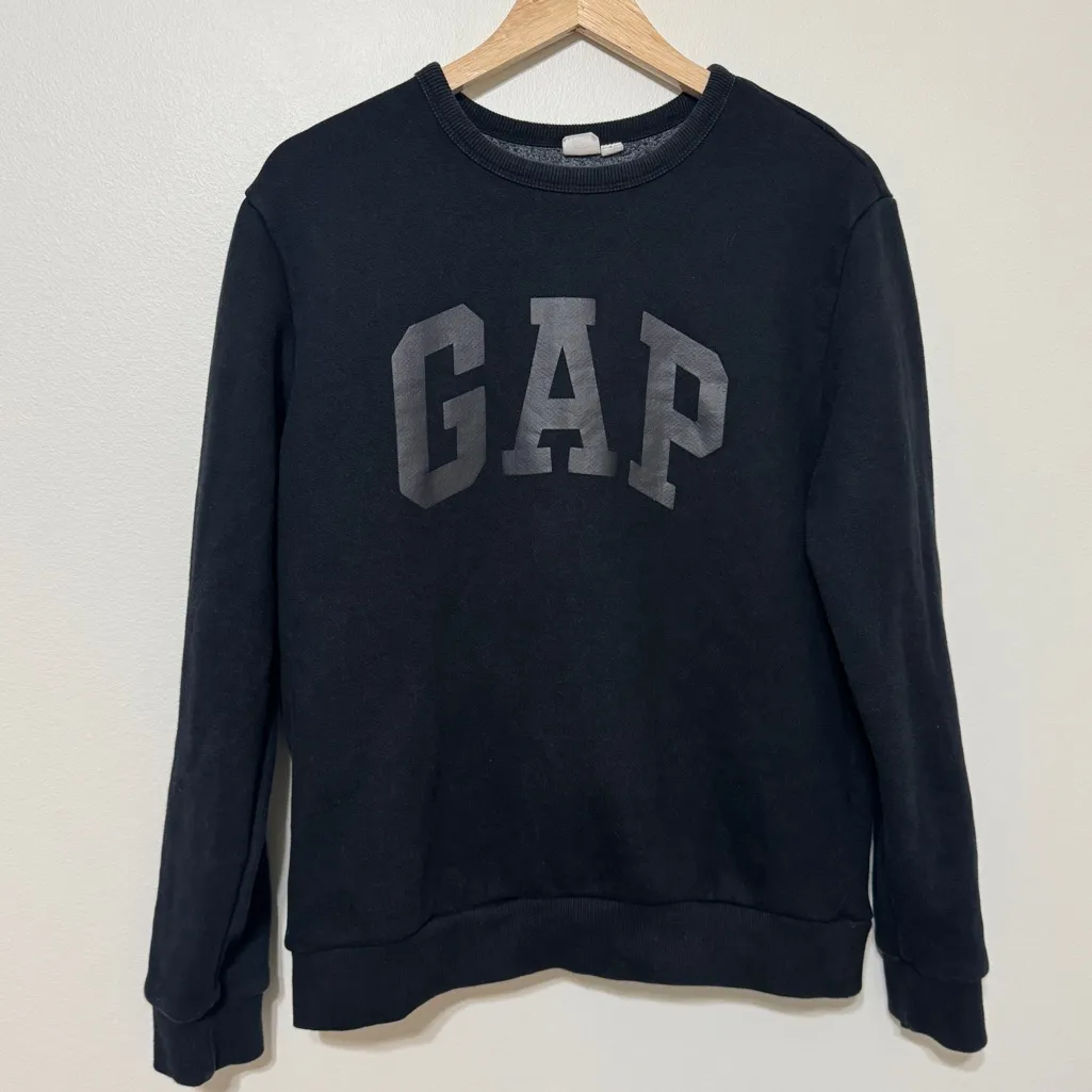 GAP Crewneck Sweatshirt Size Medium Washed Black Logo - Image 2