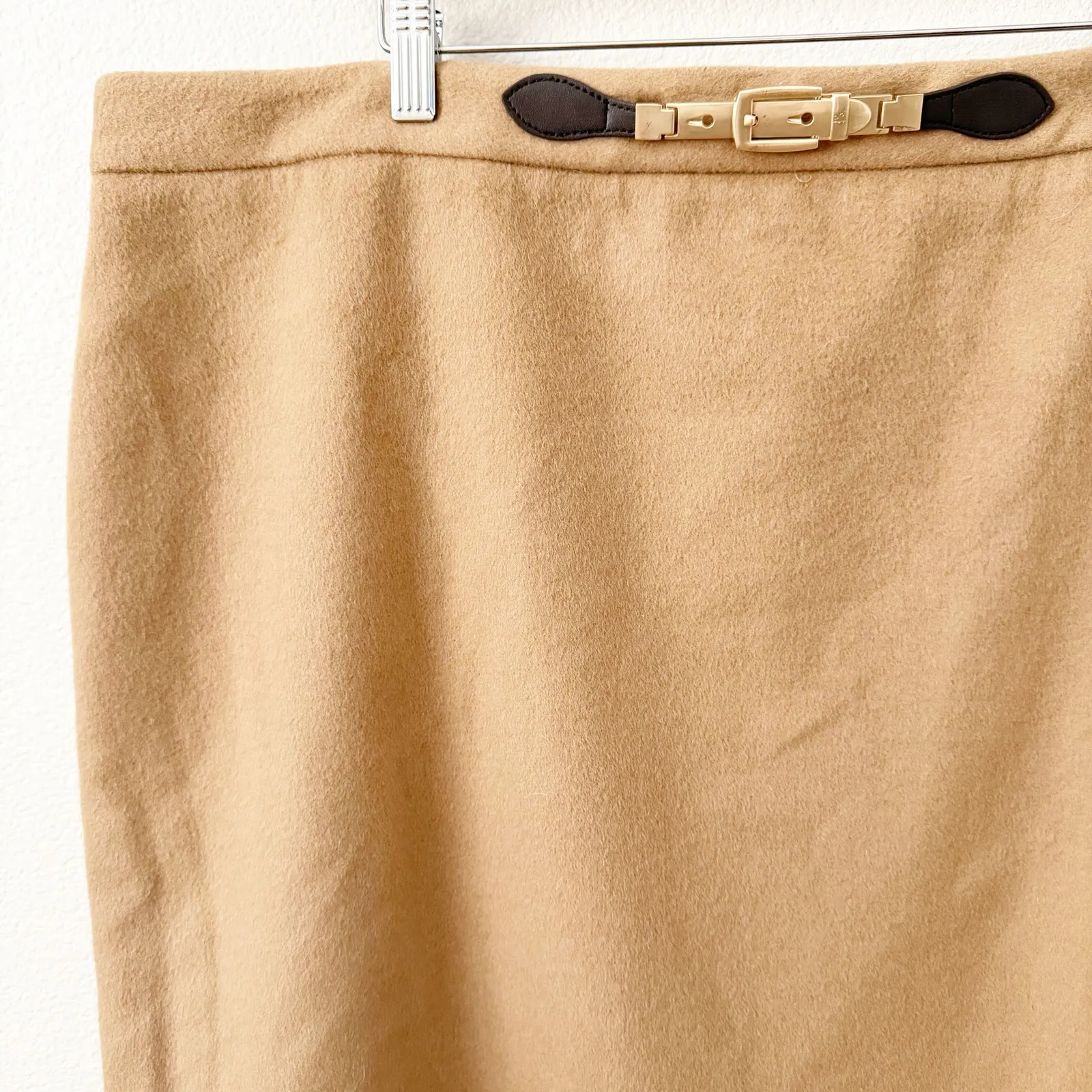 RALPH LAUREN BLACK LABEL | Wool Blend Tan Skirt Buckle Pencil Straight | 20W - Image 3