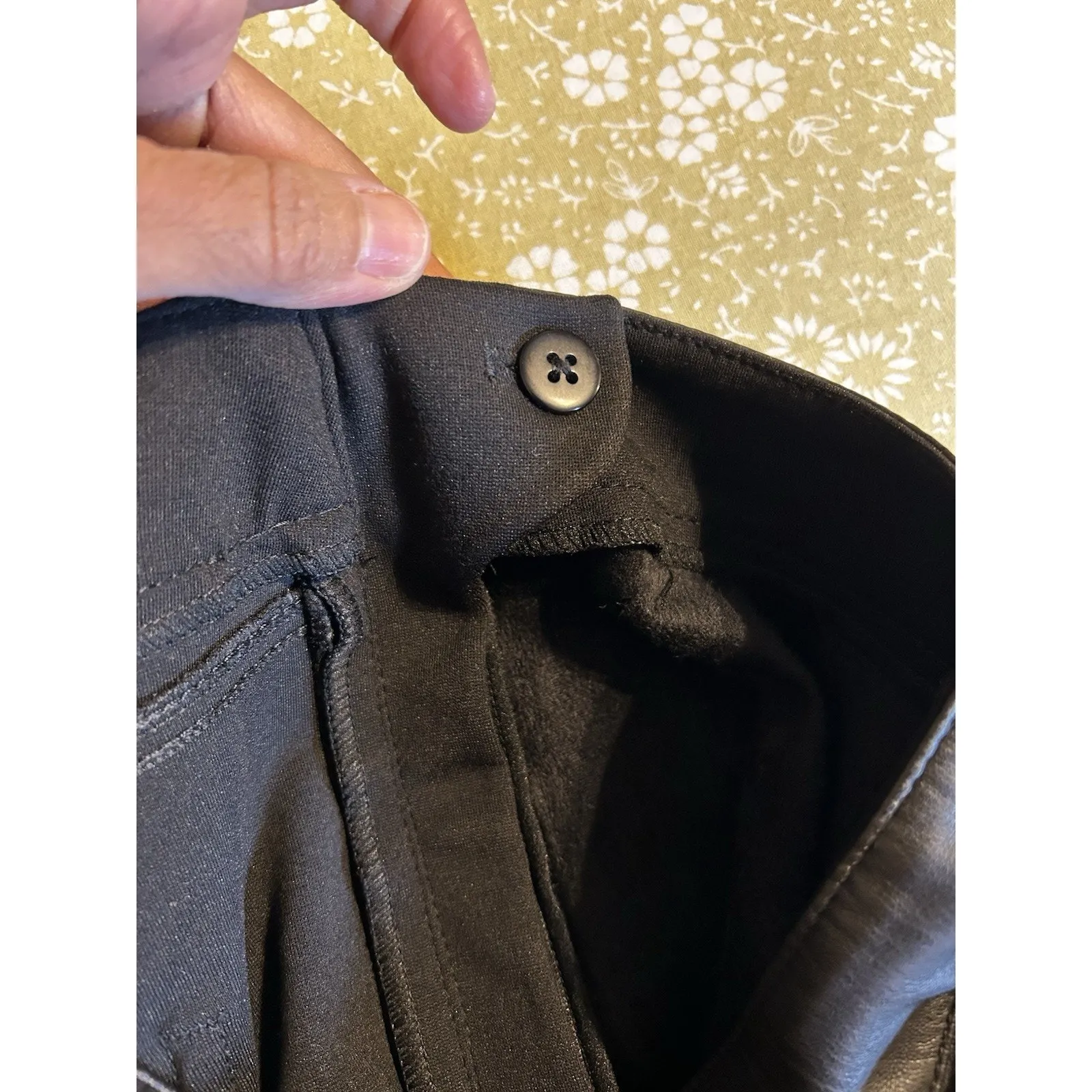 White House Black Market Faux Leather Front Leggings Size 6 - Image 7