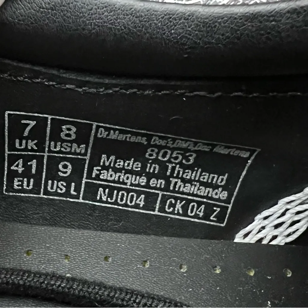 Dr. Martens NEW Unisex 8053 Hairy Suede Shoe Size 8 or 9 #B1872A - Image 7