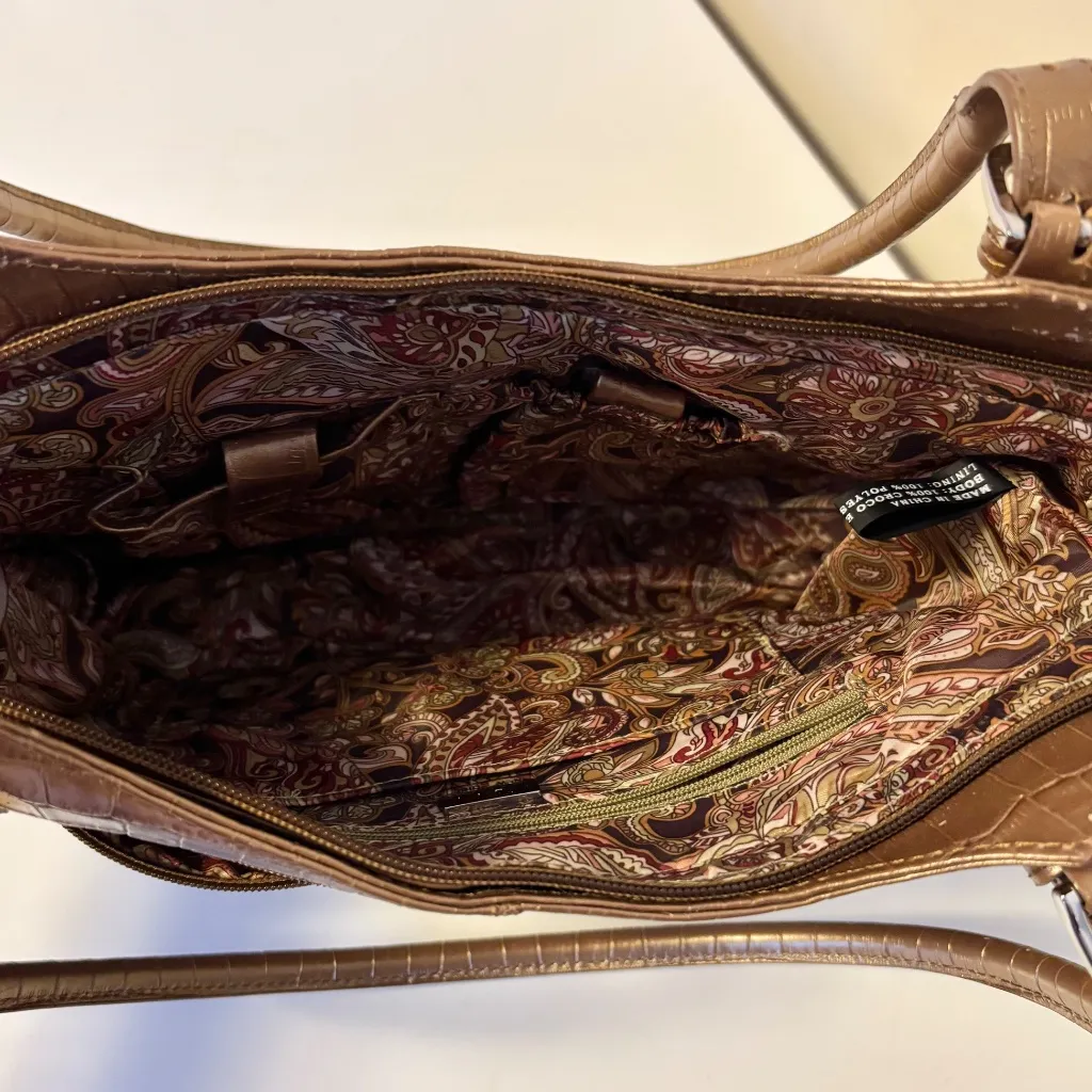 Maxx New York Crocodile Embossed Print Leather Shoulder Bag Purse Rose Gold - Image 4