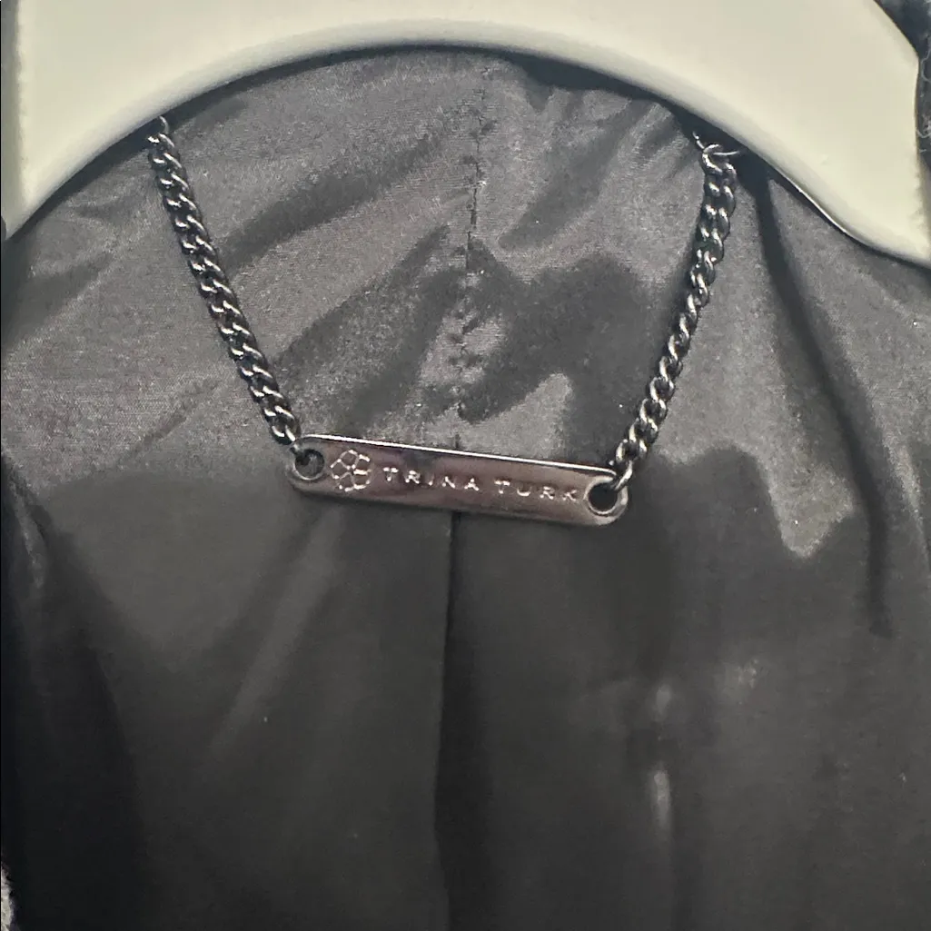 Trina Turk Black &‎ White Chevron Wool Blend Cropped Blazer - Image 3