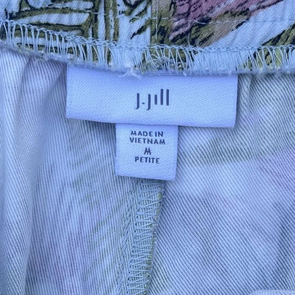J Jill Floral Pull On Shorts Elastic Waist Size Medium Petite Island Beach Vaca - Image 7