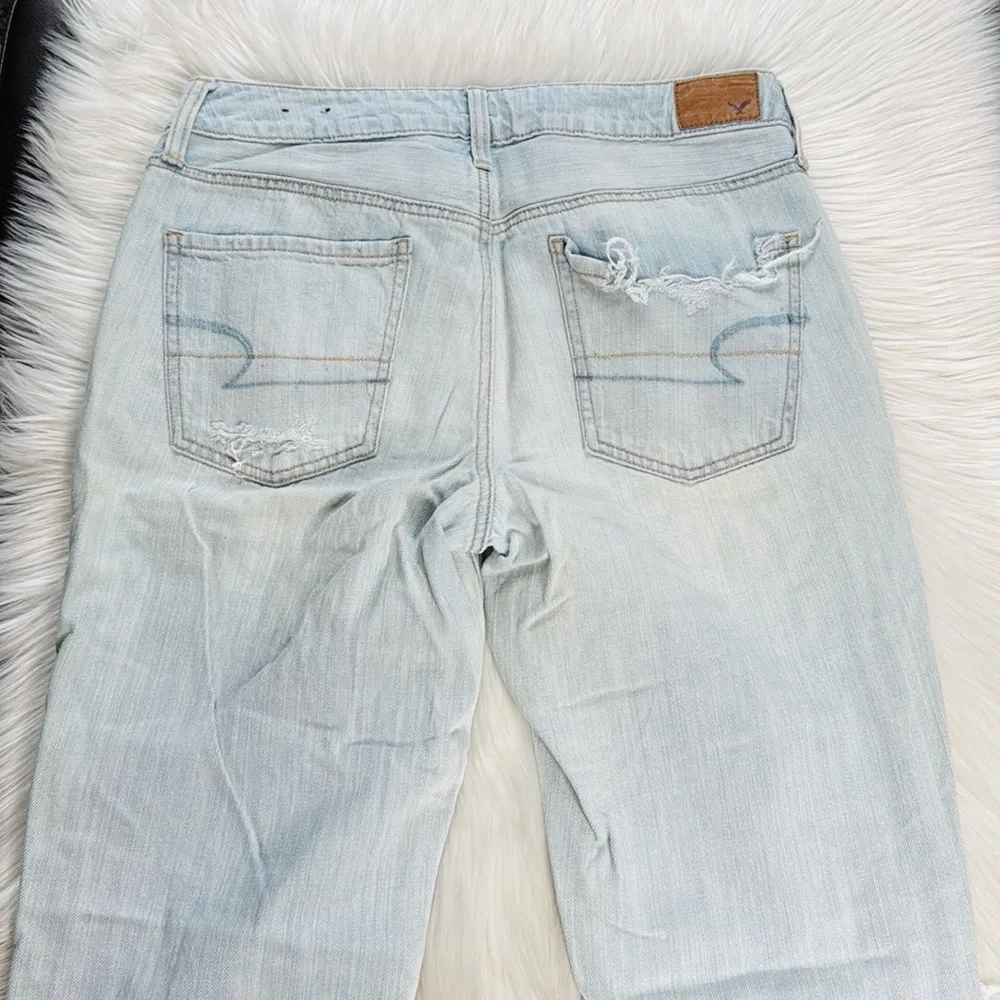 American Eagle Distressed Light Wash Tomgirl Jeans - Image 7