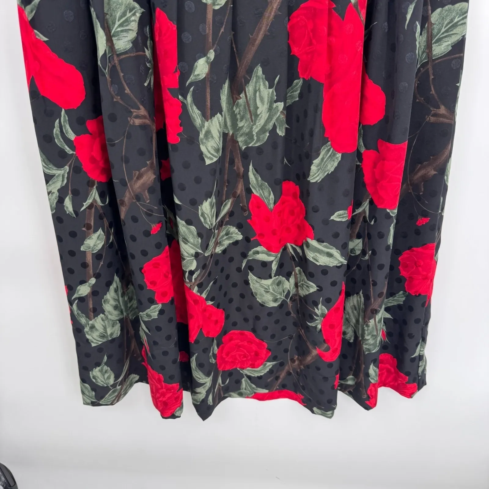 Vintage 80s Austin Hill Midi Skirt Womens 10 Black Polka Dot Rose Print Rayon - Image 6
