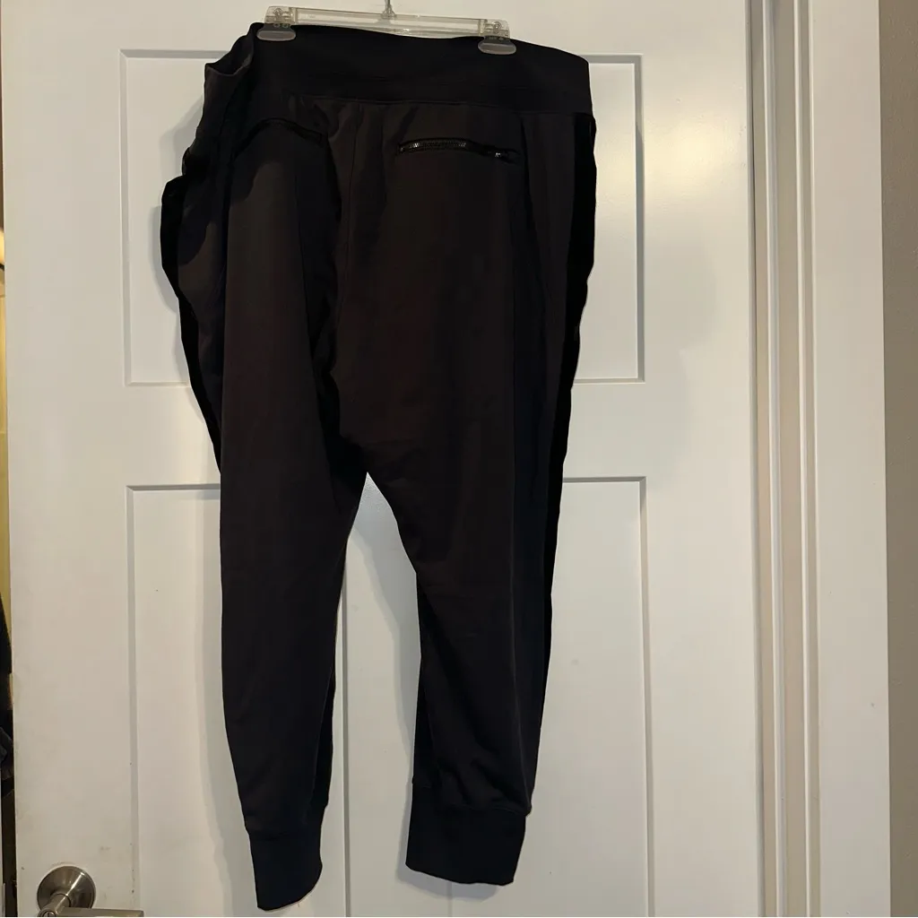 Athleta Venice Velvet Stripe Jogger Black 3X - Image 4