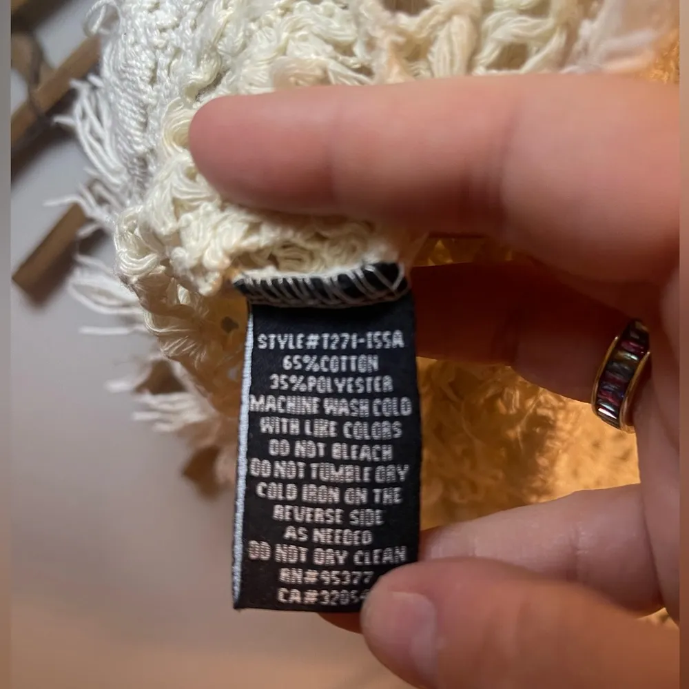 🌛✨Adorable Women’s Sanctuary Boho Crochet Tank with Fringe Detail Size M - Image 5