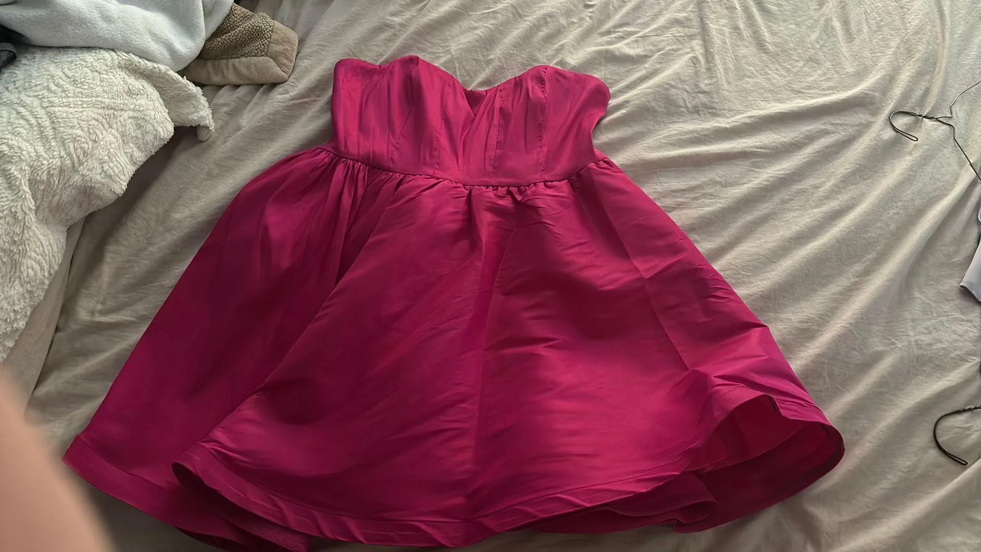 Magenta Strapless Sweetheart Dress - Image 4