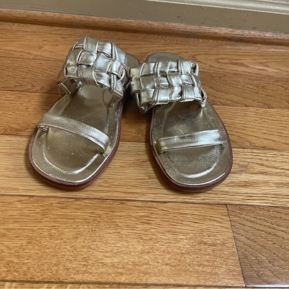 Free people Winding river slip-on flat quilted woven sandals in gold Sz 36.5 - Image 5