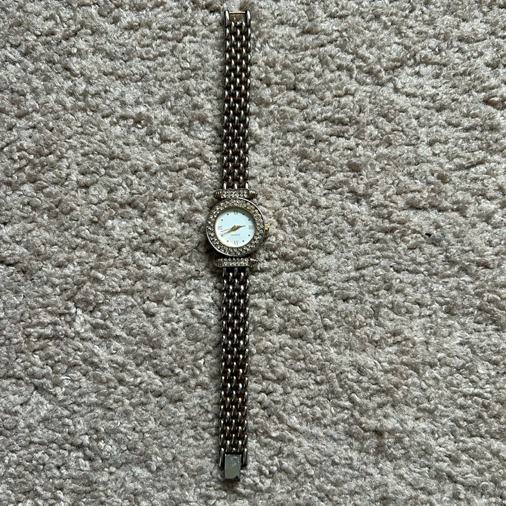 Women’s vintage rose gold/silver crystal bracelet‎ watch one size Silver - Image 3