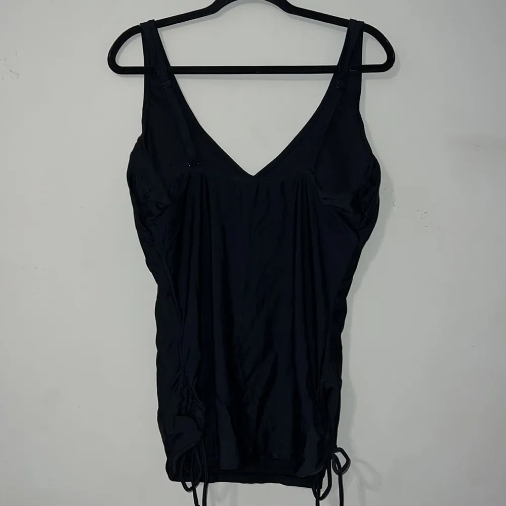 Halcurt women's v neck built in bra side drawstring tankini top adjustable strap Black Size undefined - Image 4