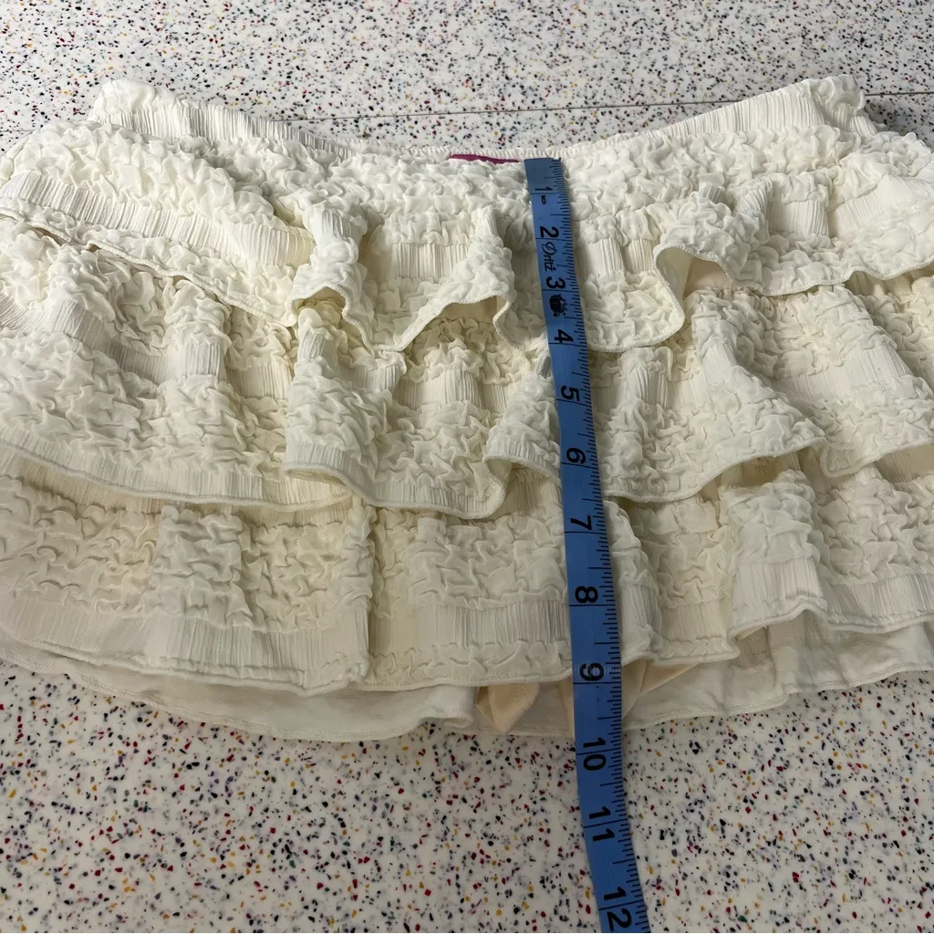 Edikted Margaux Tiered Ruffle Miniskort Cream Mini Skirt Shorts Women’s Size XS - Image 6