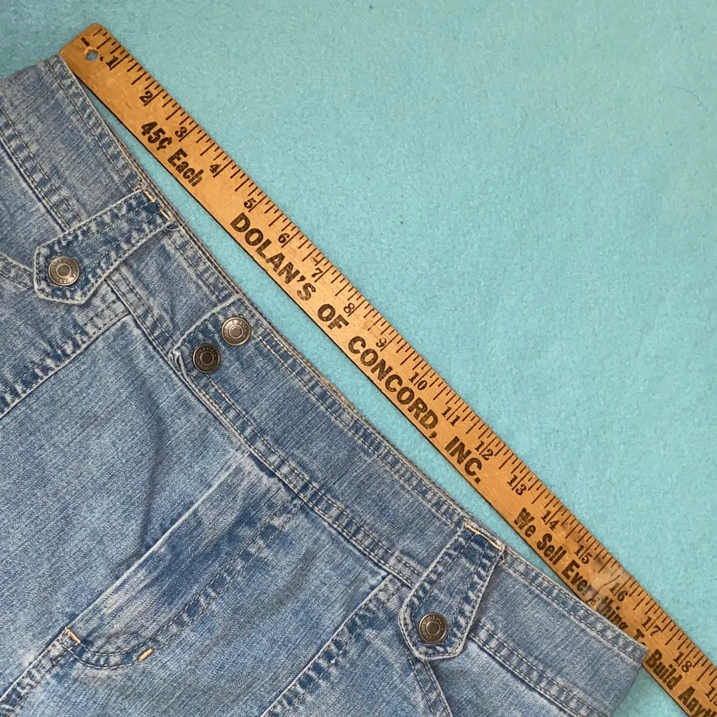 GLORIA VANDERBILT denim blue peddle pushers cargo style snap pockets size 12 - Image 9