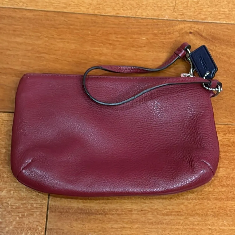 Coach Leather Zipper Small Wristlet Wallet‎ - Image 4