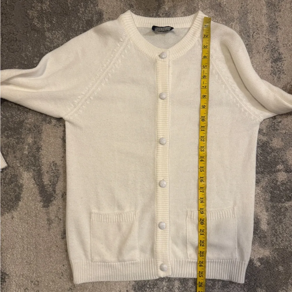 Knitivo Vintage Classic White Women's Sweater - Image 5