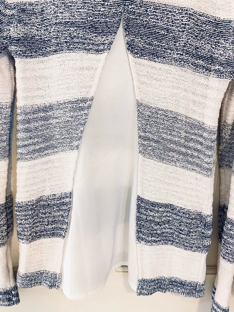 Cabin Klein Marled knit white & blue boho long sleeve - Image 5