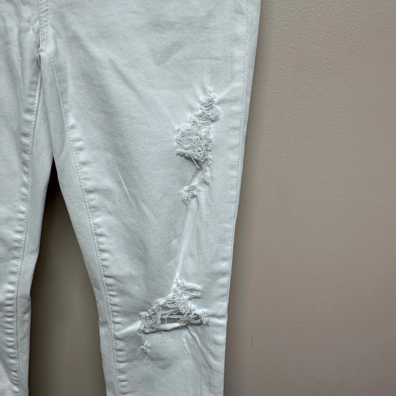 American Eagle Hi Rise Jegging White Distressed Ripped Frayed Hem Womens Size 4 - Image 5