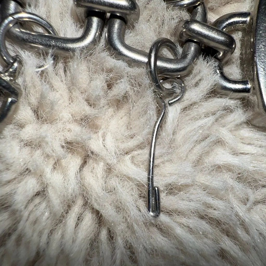 Vintage Fossil Charm Bracelet‎ Watch Silver Tone Hearts Needs New Battery - Image 8