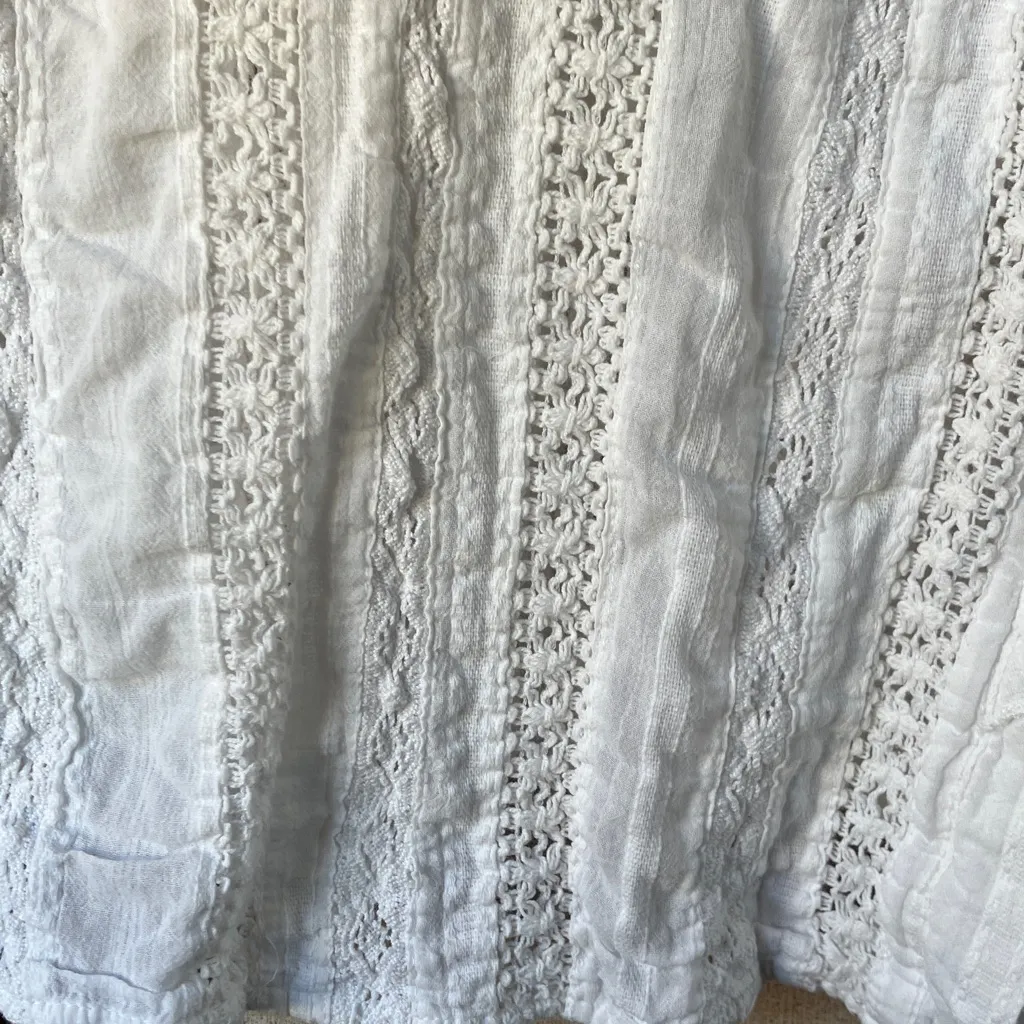 Chico's Lace Accent Blouse 2 large - Image 8