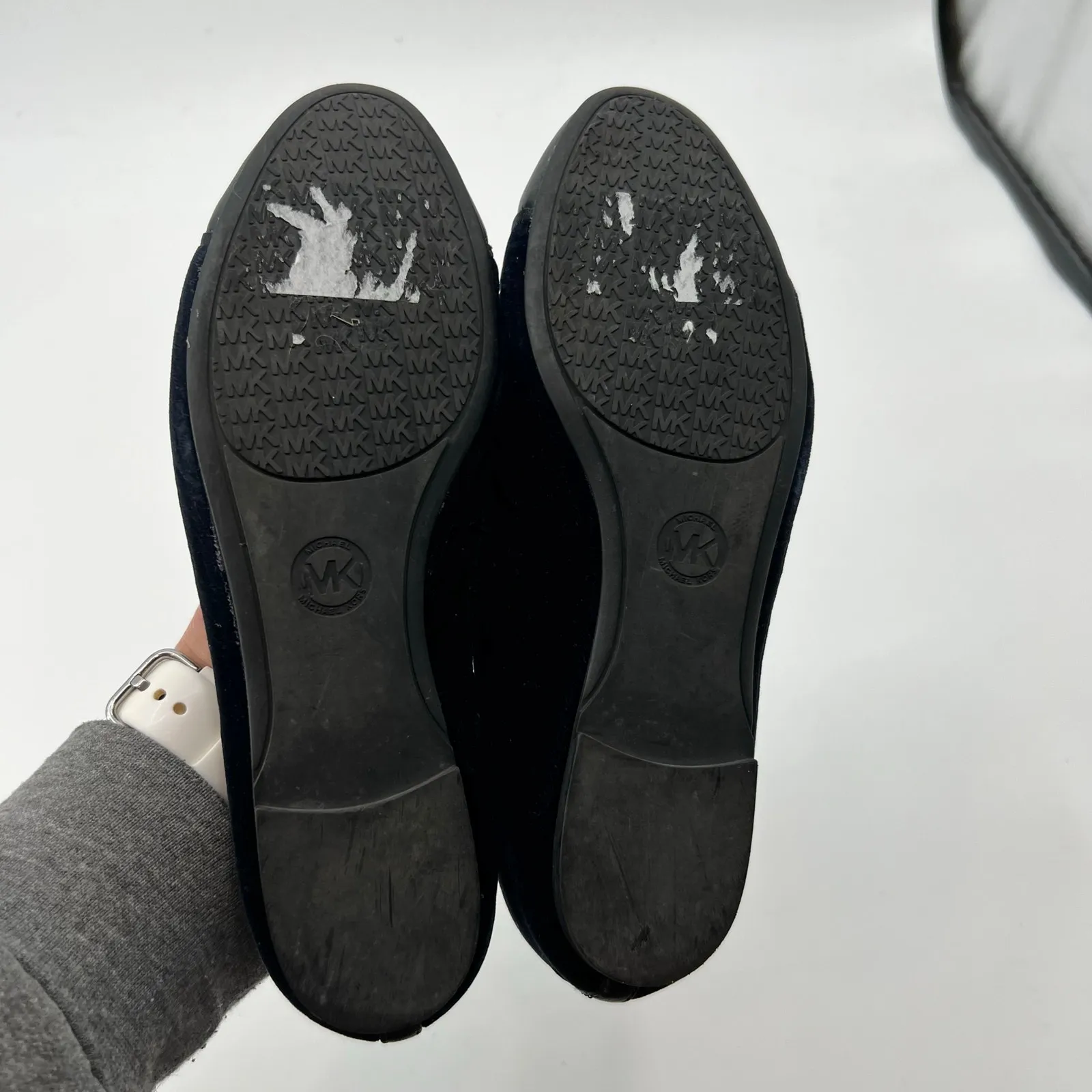 Michael Kors navy blue velvet alice ballet flat shoes silver hardware size 7 - Image 4