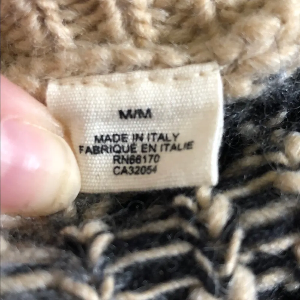 Sleeping On Snow leopard sweater size M - Image 5