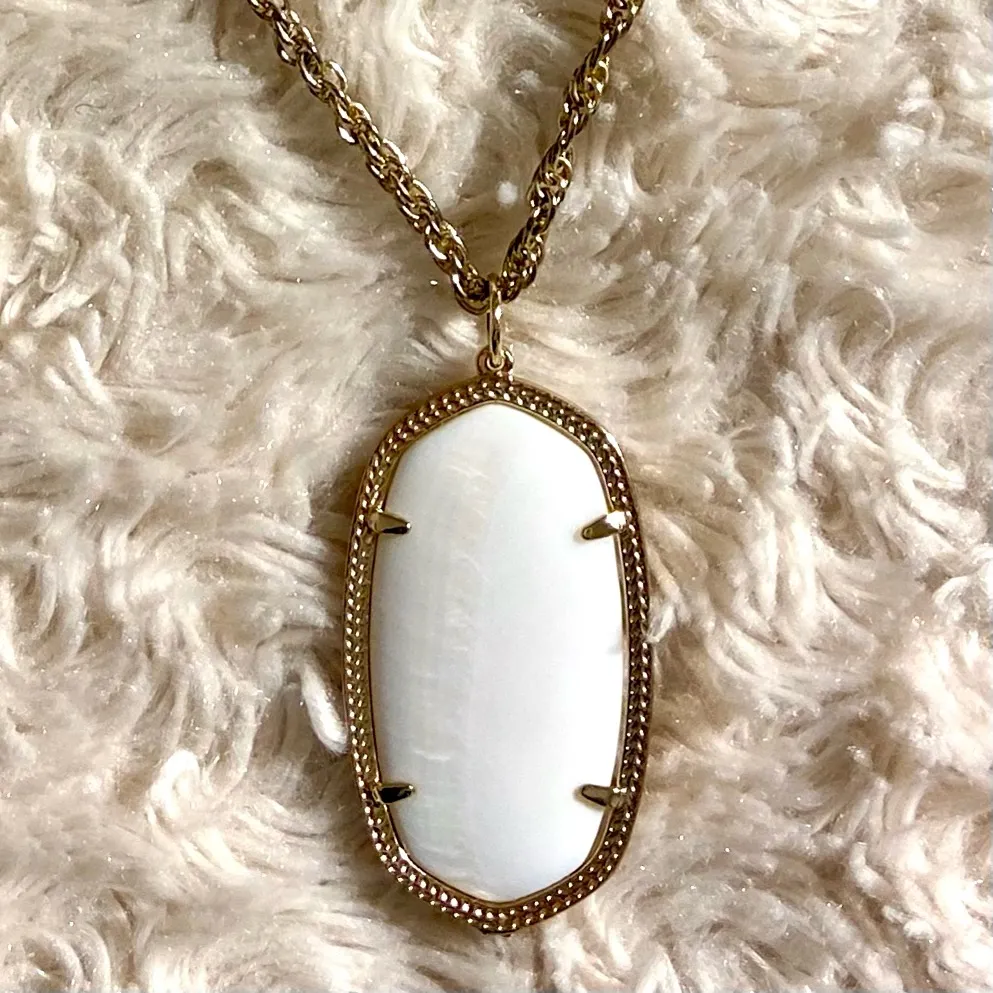 Kendra Scott Reworked Ivory White Pendant Necklace Gold Chain Mother-of-Pearl - Image 5