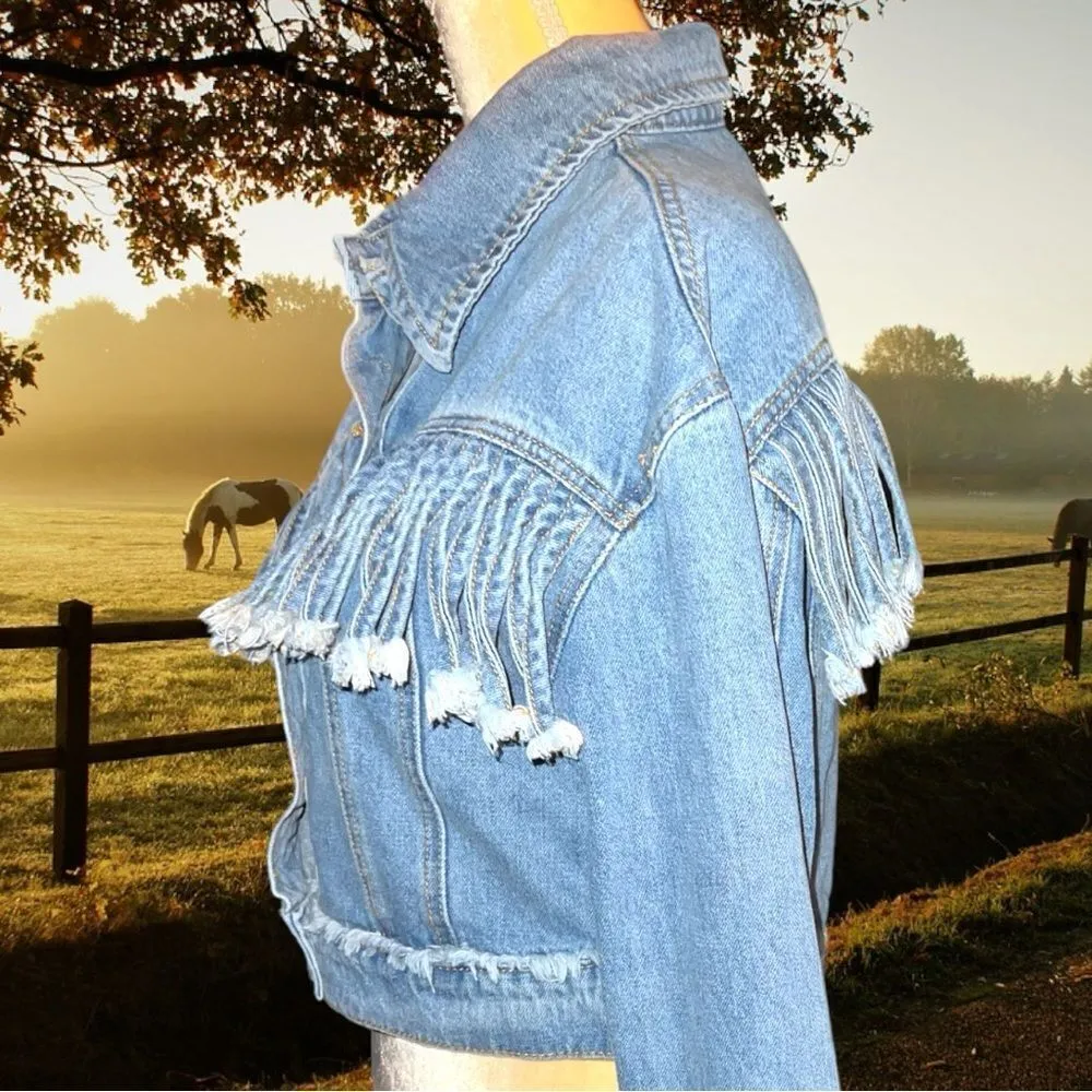 Wild Honey awesome cropped jean jacket with denim fringe design! New - Image 6