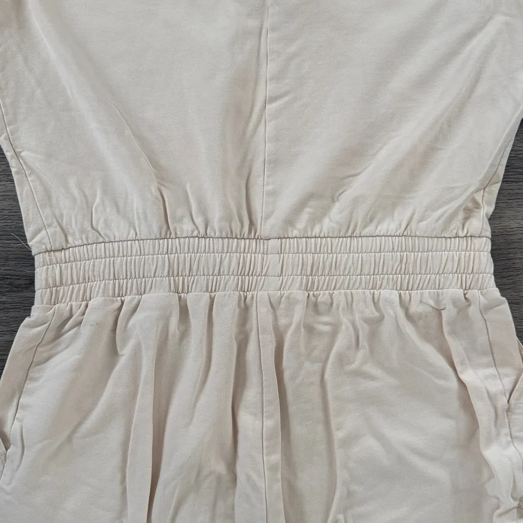 Banana Republic Light Beige Jumpsuit Size Medium - Image 7