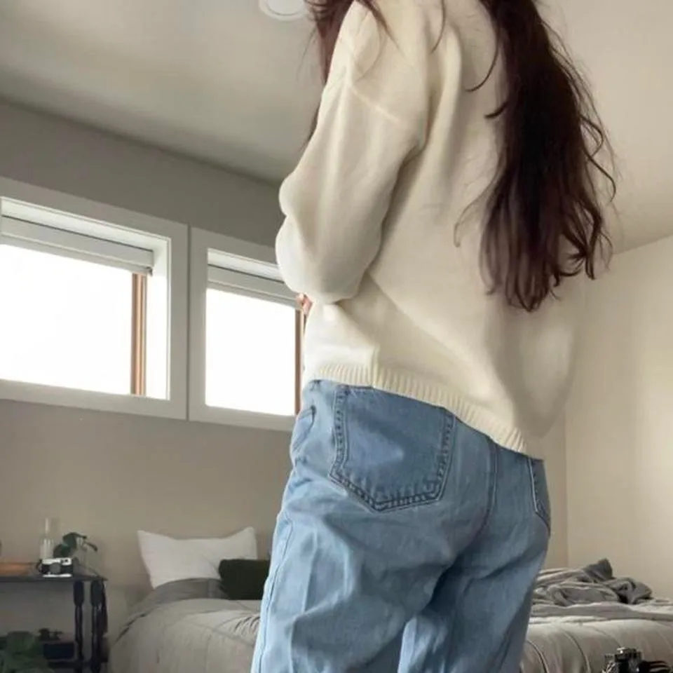 Vintage Christopher & Banks white v neck knit sweater 🤍 - Image 4