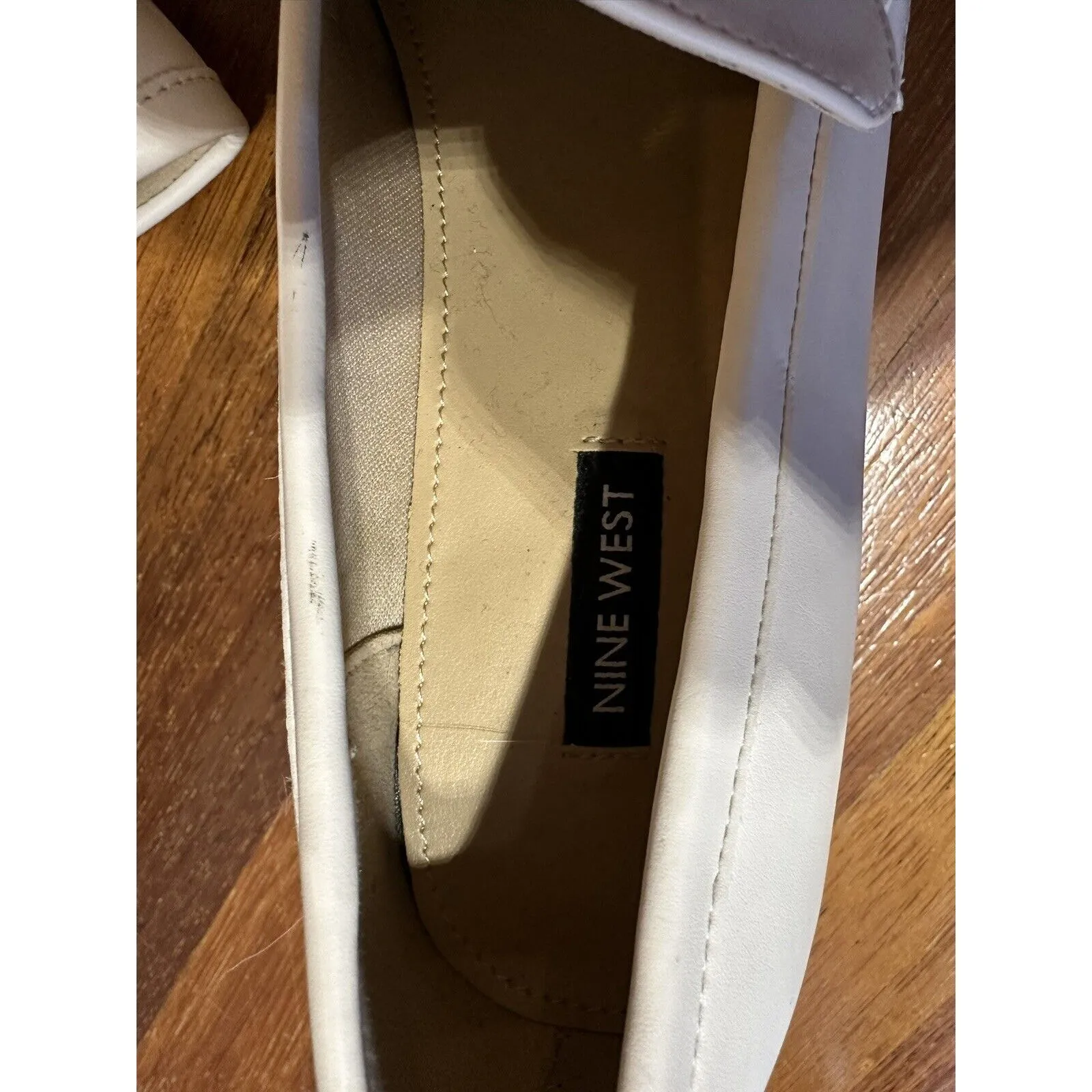 NINE WEST Loafer Chunky Heeled Chain Accent Off-White Shoes Women’s 9M Academia - Image 8