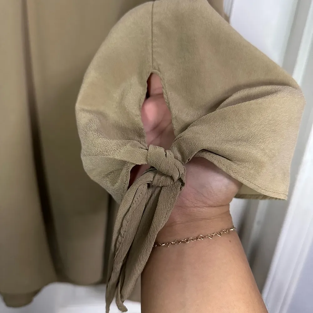 Lafayette 148 New York Tan Silk Long Sleeve Blouse Top Size XL - Image 5