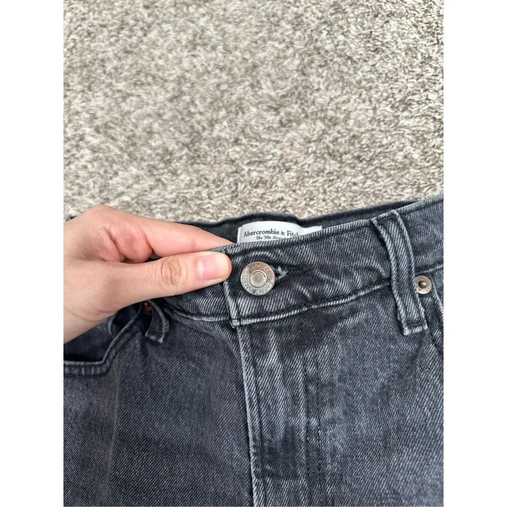 Abercrombie & Fitch Curve Love 90s Straight Ultra High Rise Black Wash Jean 28/6 - Image 11