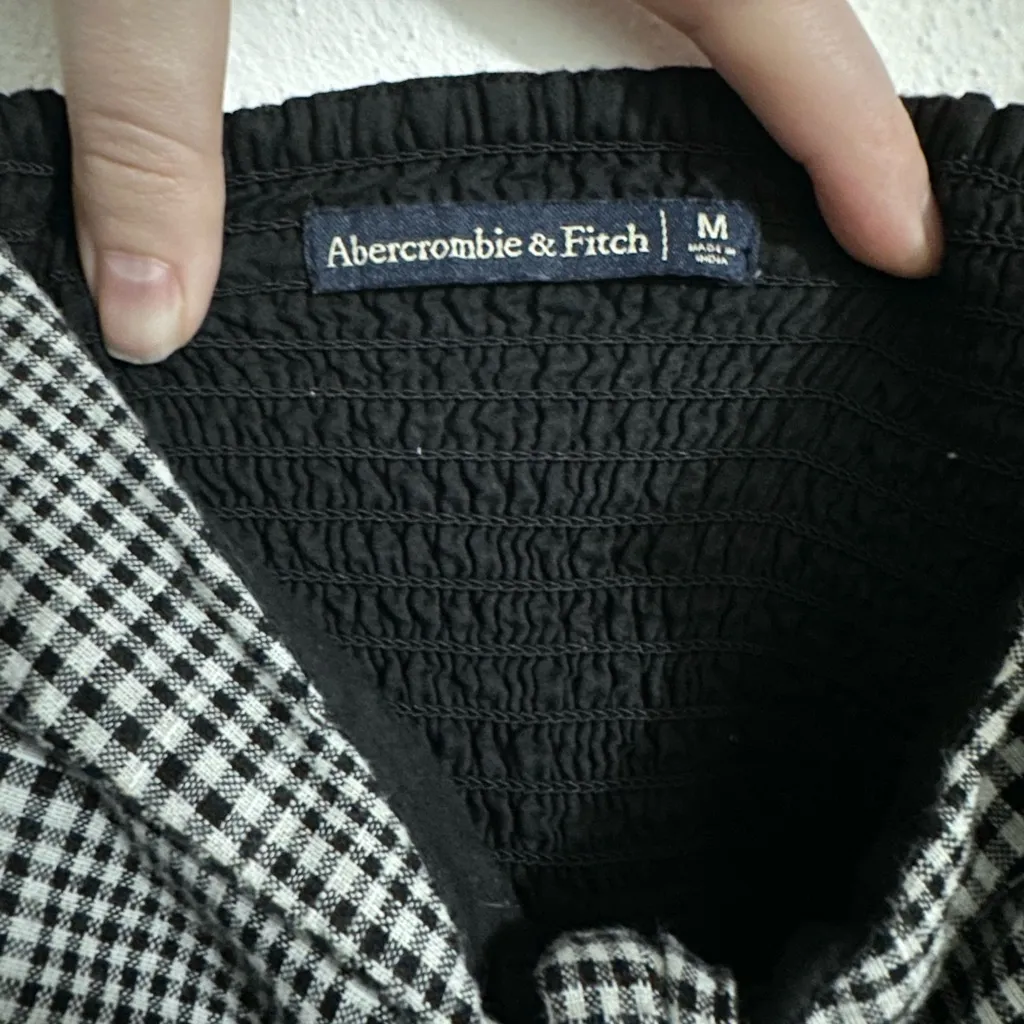 Abercrombie & Fitch plaid‎ romper with cutout and pockets- - Image 4