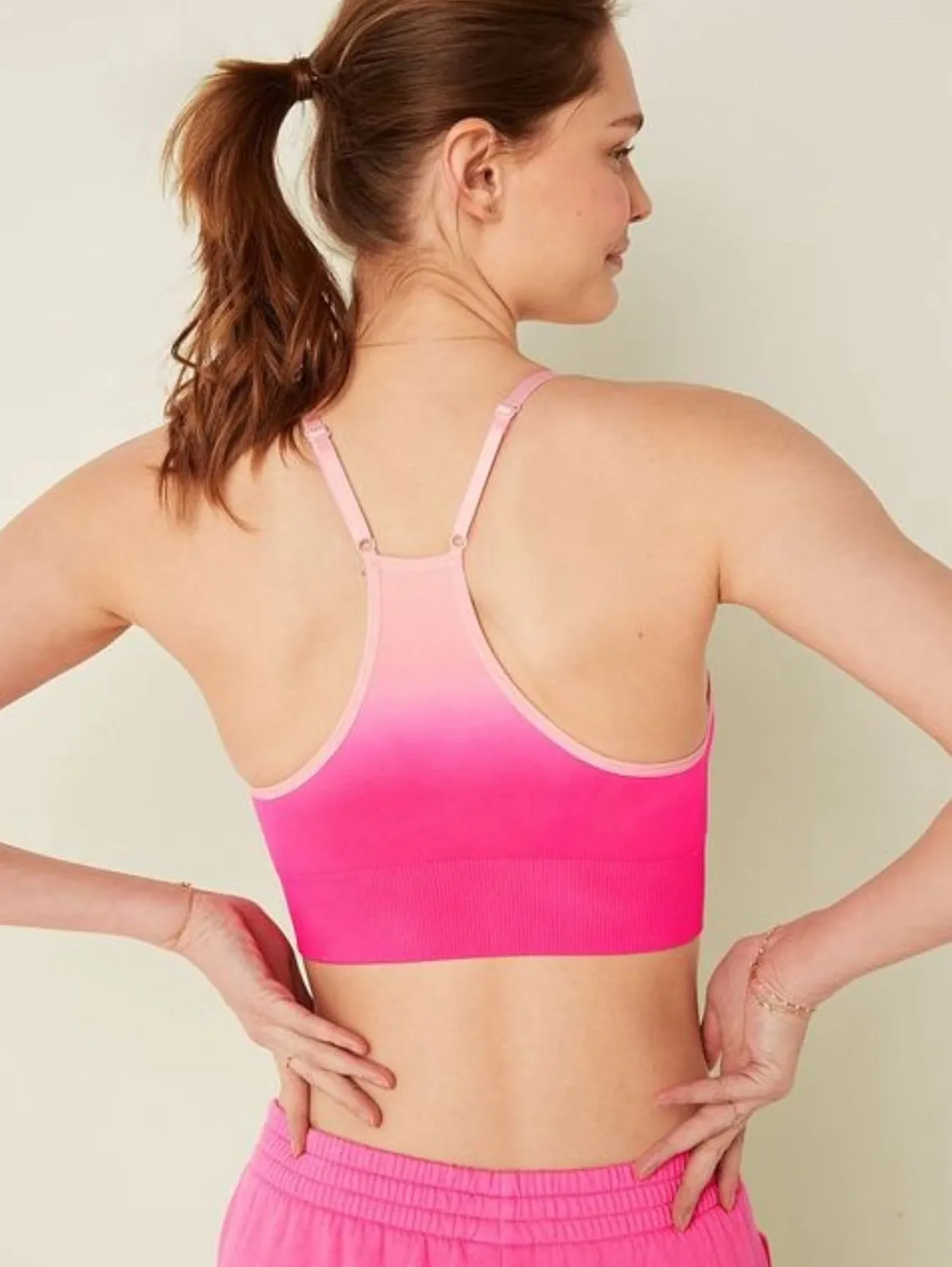 Victoria’s Secret PINK Seamless Seamless Lightly Lined Sports Bra Size Medium - Image 2