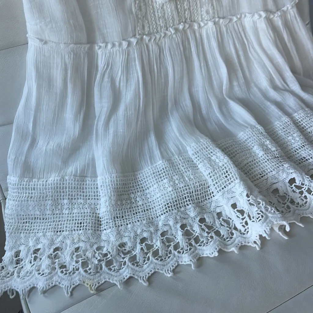 Women size small White beach boho dress summer spring beach embroidery details - Image 2