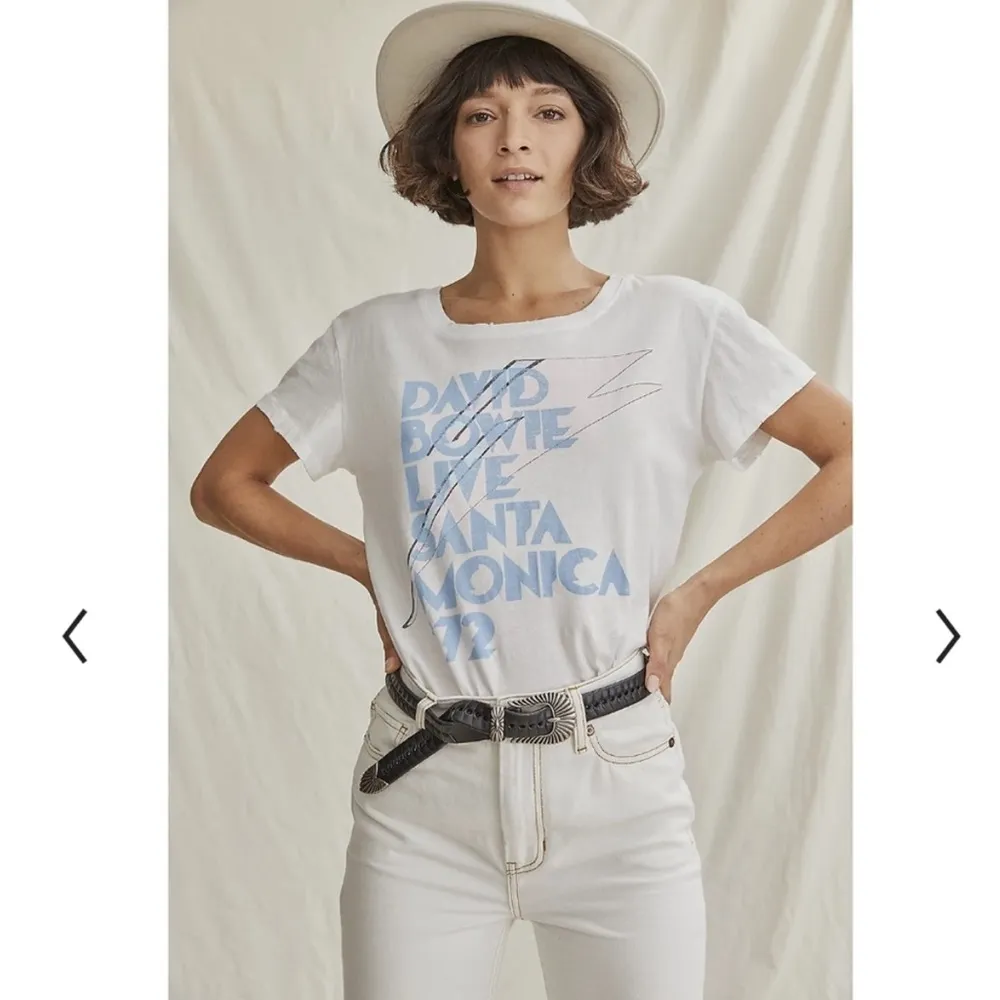 Elizabeth and James High Rise Straight Leg Off White Jeans - Image 4