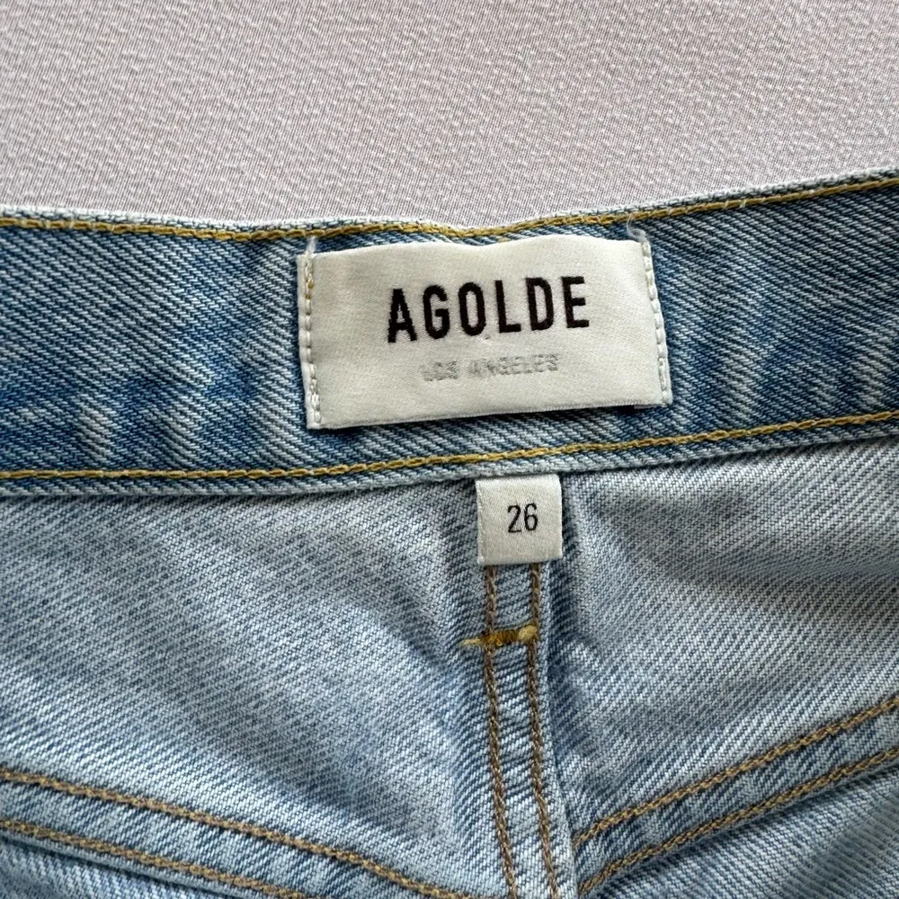AGOLDE Vintage Style Cut Off Denim Shorts 100% Cotton Light Wash 26 057-D - Image 3