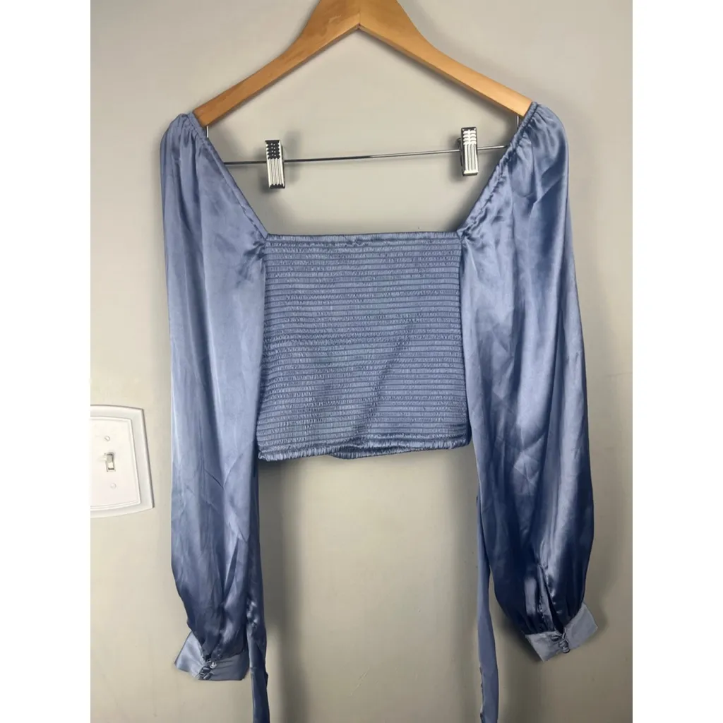Women's Urban Outfitters Blue Satin Twist Front Crop Top Size S - Image 6