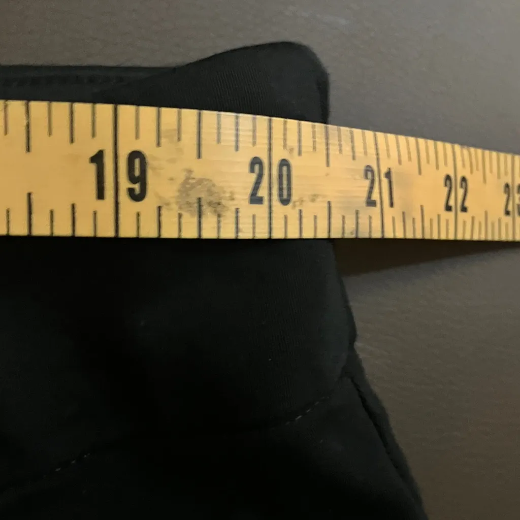 Croft & Barrow  Women's Black Stretch Pant/capris - Image 5