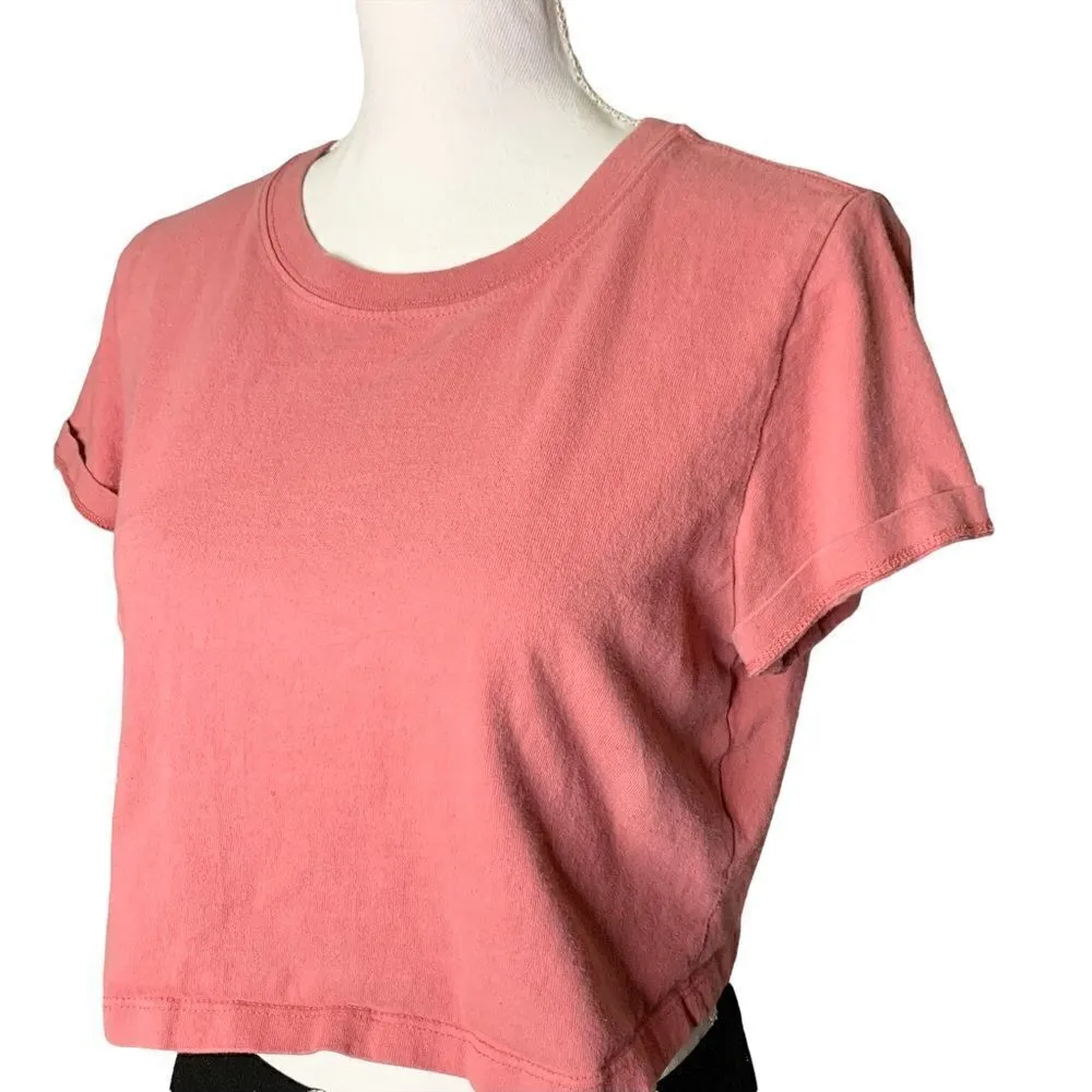 WOMEN'S 𝅺Urban Outfitters coral pink cropped Best Friend Tee - Image 3