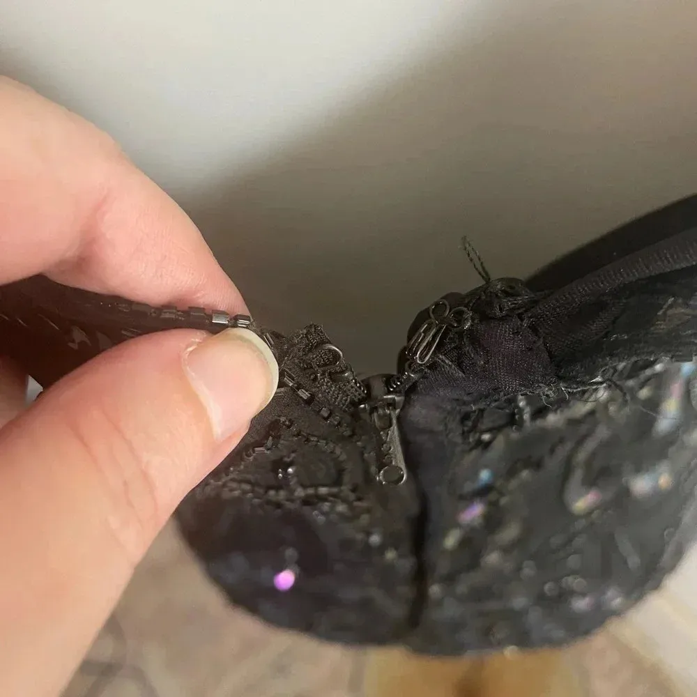 VTG 80’s Laurence Kazar Black Silk Rainbow Iridescent Sequin Rose Mesh Top M 176 - Image 8