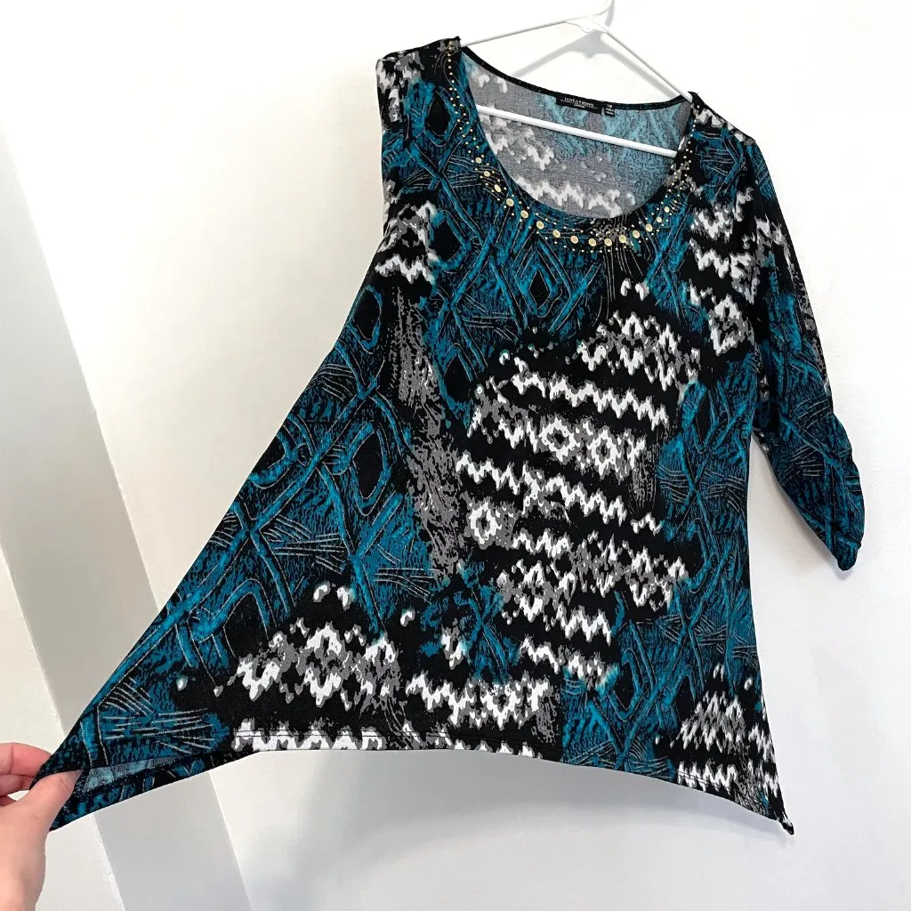 NOTATIONS Plus Size Black White Teal Blue Ikat Geometric Boho 3/4 Sleeve Tunic - Image 10