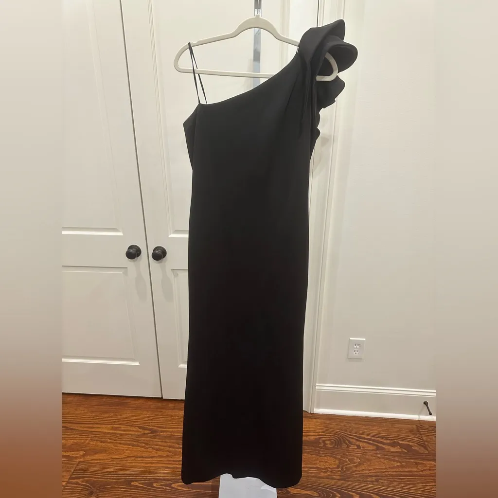 Betsy & Adam Women’s one shoulder Scuba Crepe Gown - Image 6