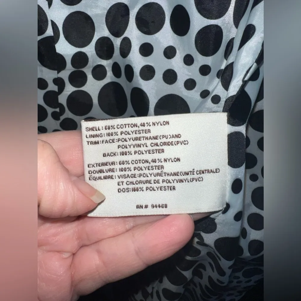 Short Black Trench Coat Lined in Black Patent Leather Size S - Image 11