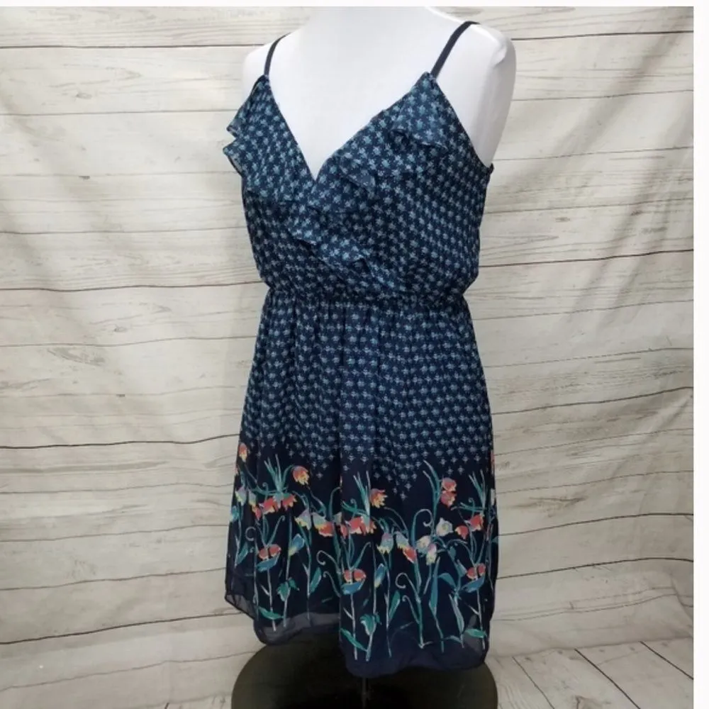 ✨LC BLUE FLORAL RUFFLE SURPLICE CHIFFON DRESS✨ - Image 3