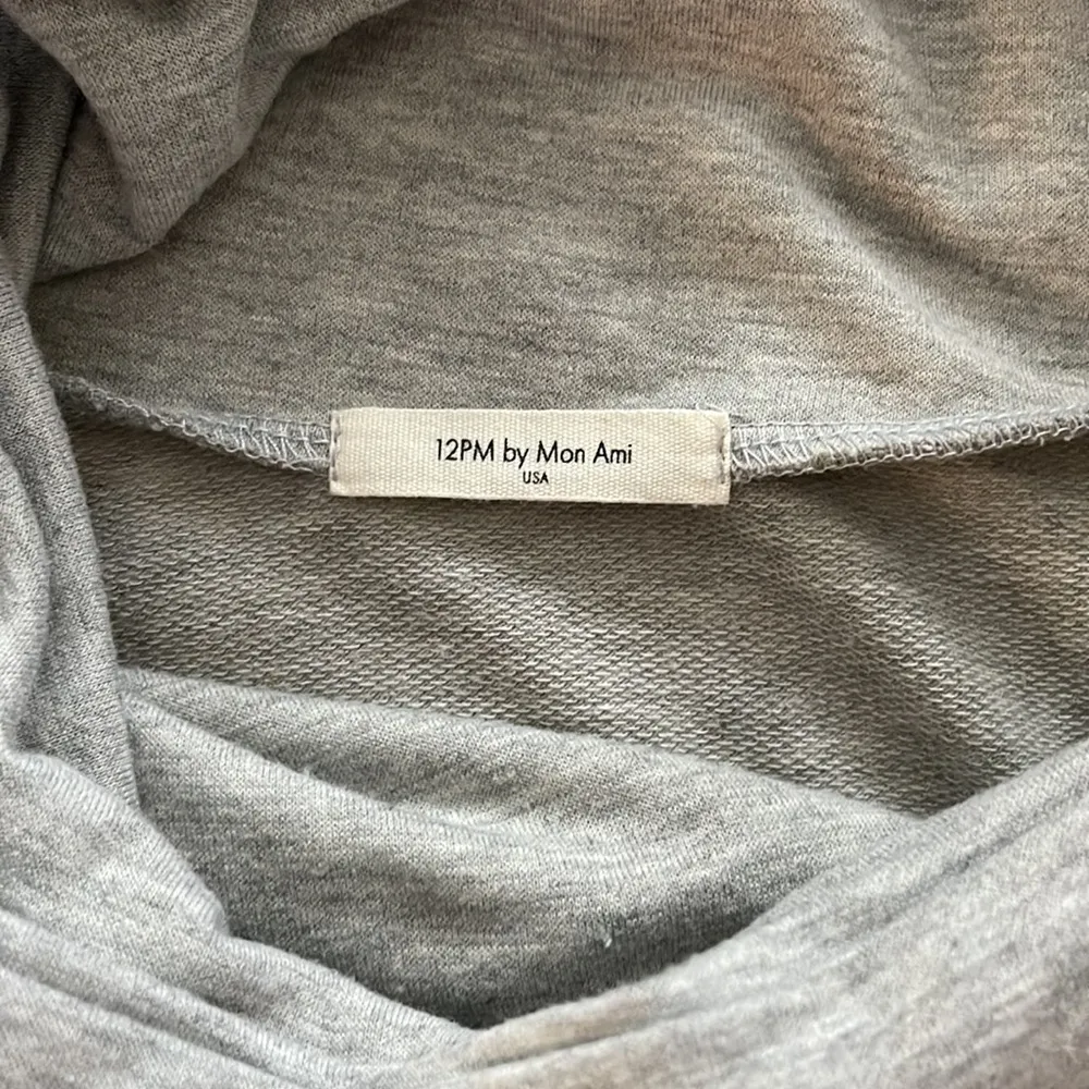 12pm by Mon Ami Funnel Neck Cream Sweater Medium Fall Long Sleeve - Image 2