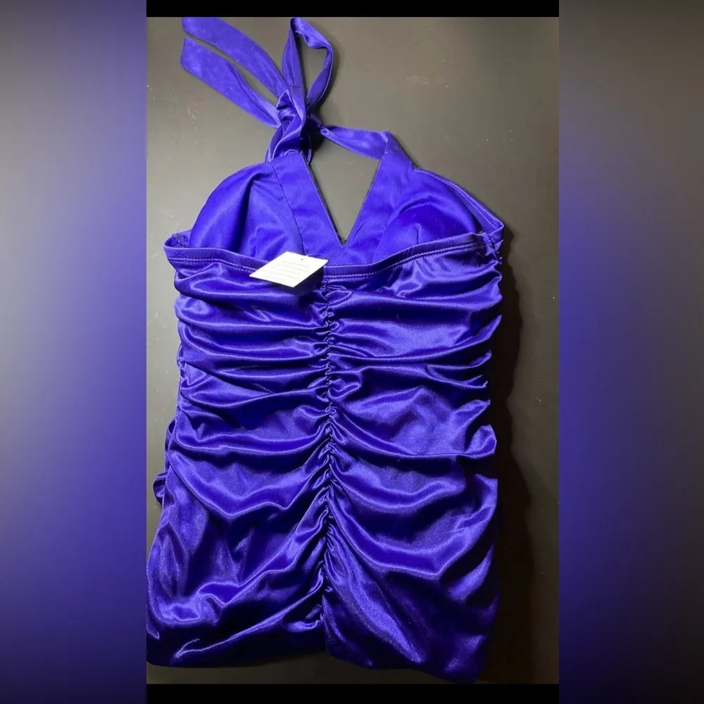 Halter dress with rhinestones size small NWT - Image 4