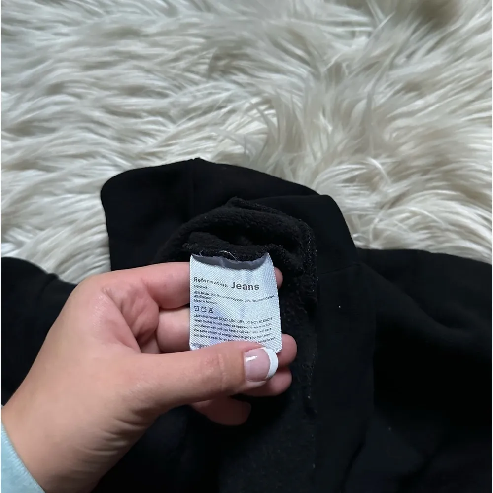 REFORMATION Black Cropped Hunter Sweatshirt - Image 6