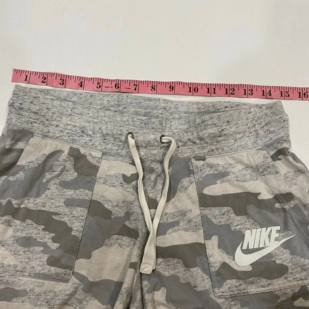 Nike Camo Print Lounge Shorts Gray Green Drawstring Pockets Size Medium - Image 7