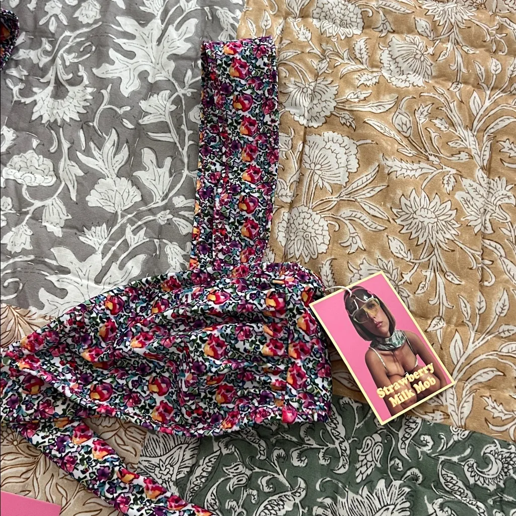 NWT Strawberry Milk Mob Primrose Bikini Set Small Top Medium Bottom Pink Size undefined - Image 7